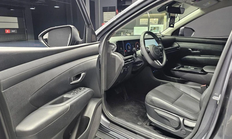 Hyundai Tucson Gasoline 1.6 Turbo 2WD Modern, снимка 11 - Автомобили и джипове - 52046235