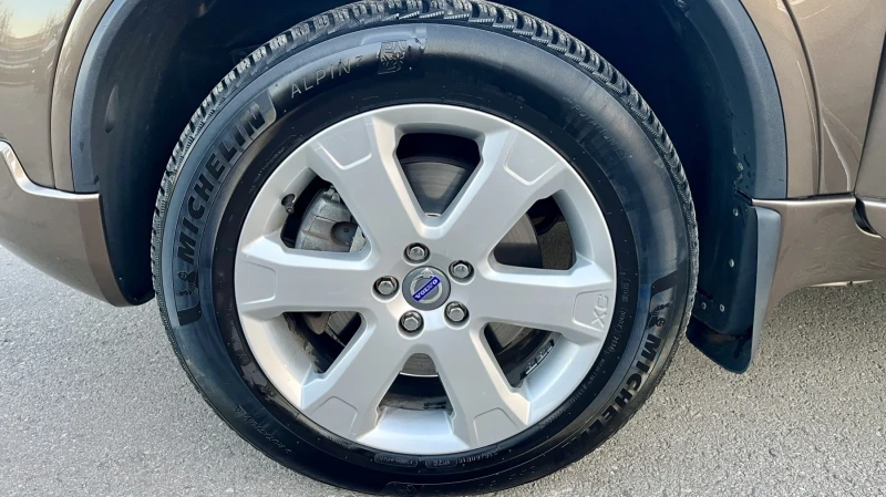 Volvo Xc90 D5 AWD, снимка 15 - Автомобили и джипове - 52901925