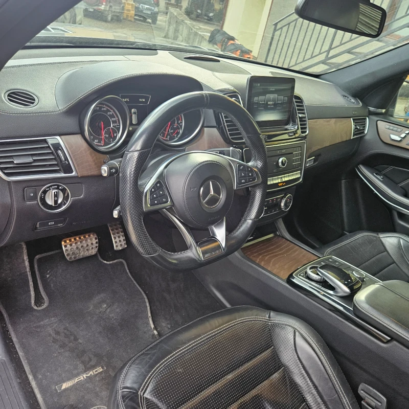Mercedes-Benz GLS 63 AMG 585 cc 132000км РЕАЛНИ, снимка 7 - Автомобили и джипове - 53100468