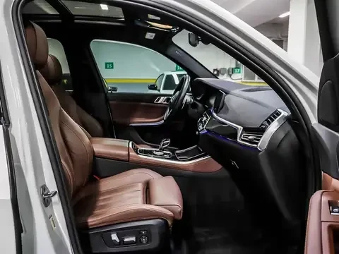 BMW X5 40 XDRIVE / M SPORT / SWAROVSKI / HUD / PANO , снимка 10 - Автомобили и джипове - 55995628