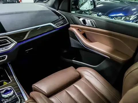 BMW X5 40 XDRIVE / M SPORT / SWAROVSKI / HUD / PANO , снимка 9 - Автомобили и джипове - 55995628