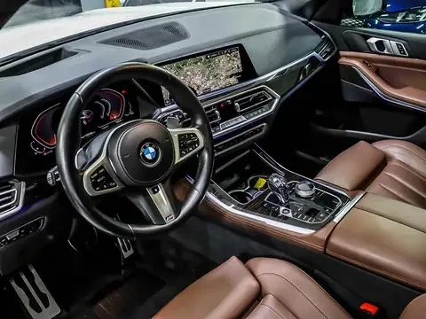 BMW X5 40 XDRIVE / M SPORT / SWAROVSKI / HUD / PANO , снимка 6 - Автомобили и джипове - 55995628