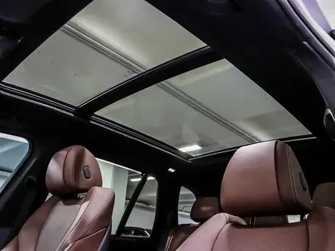 BMW X5 40 XDRIVE / M SPORT / SWAROVSKI / HUD / PANO , снимка 15 - Автомобили и джипове - 55995628