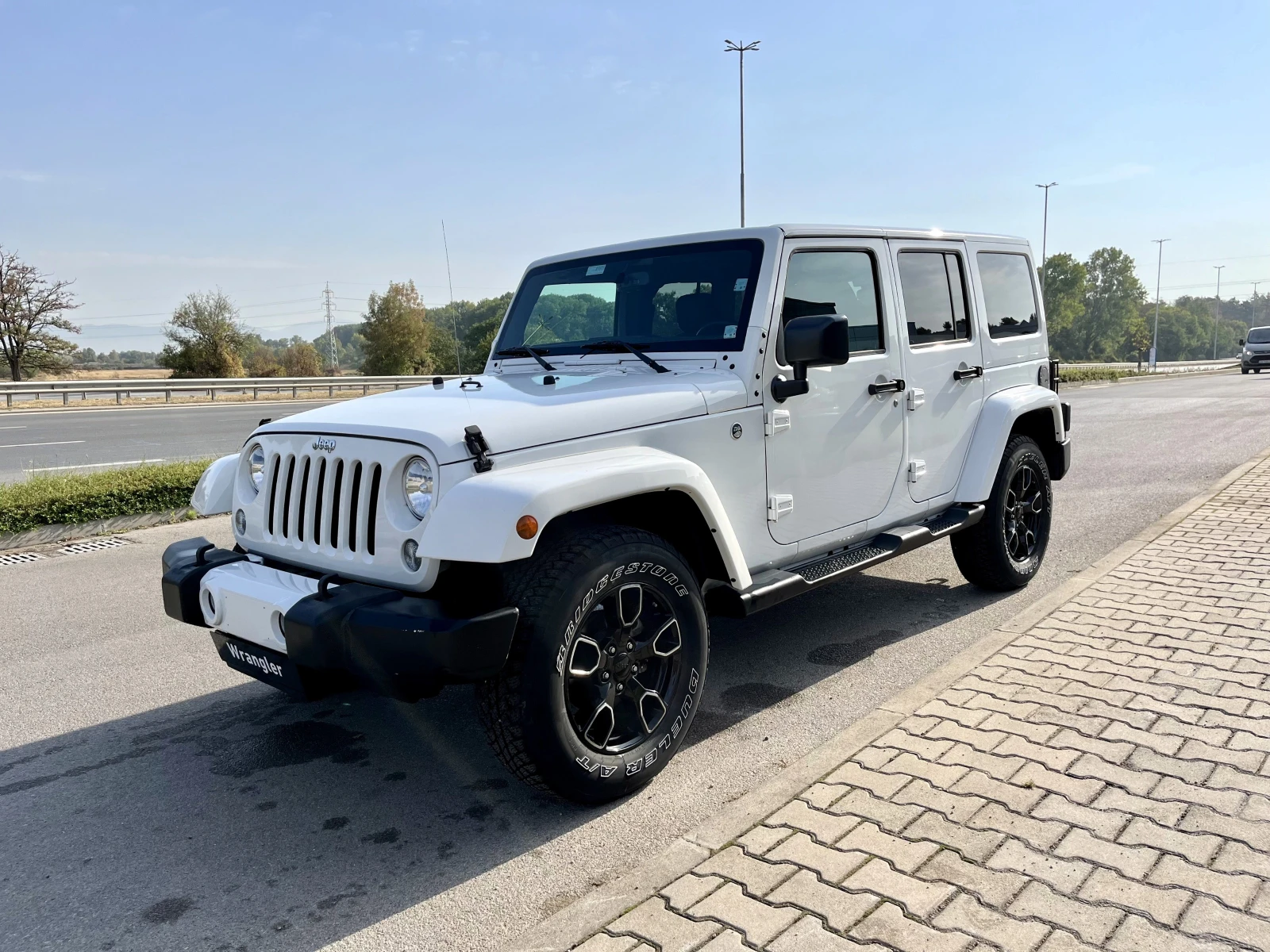 Jeep Wrangler SAHARA - изображение 9