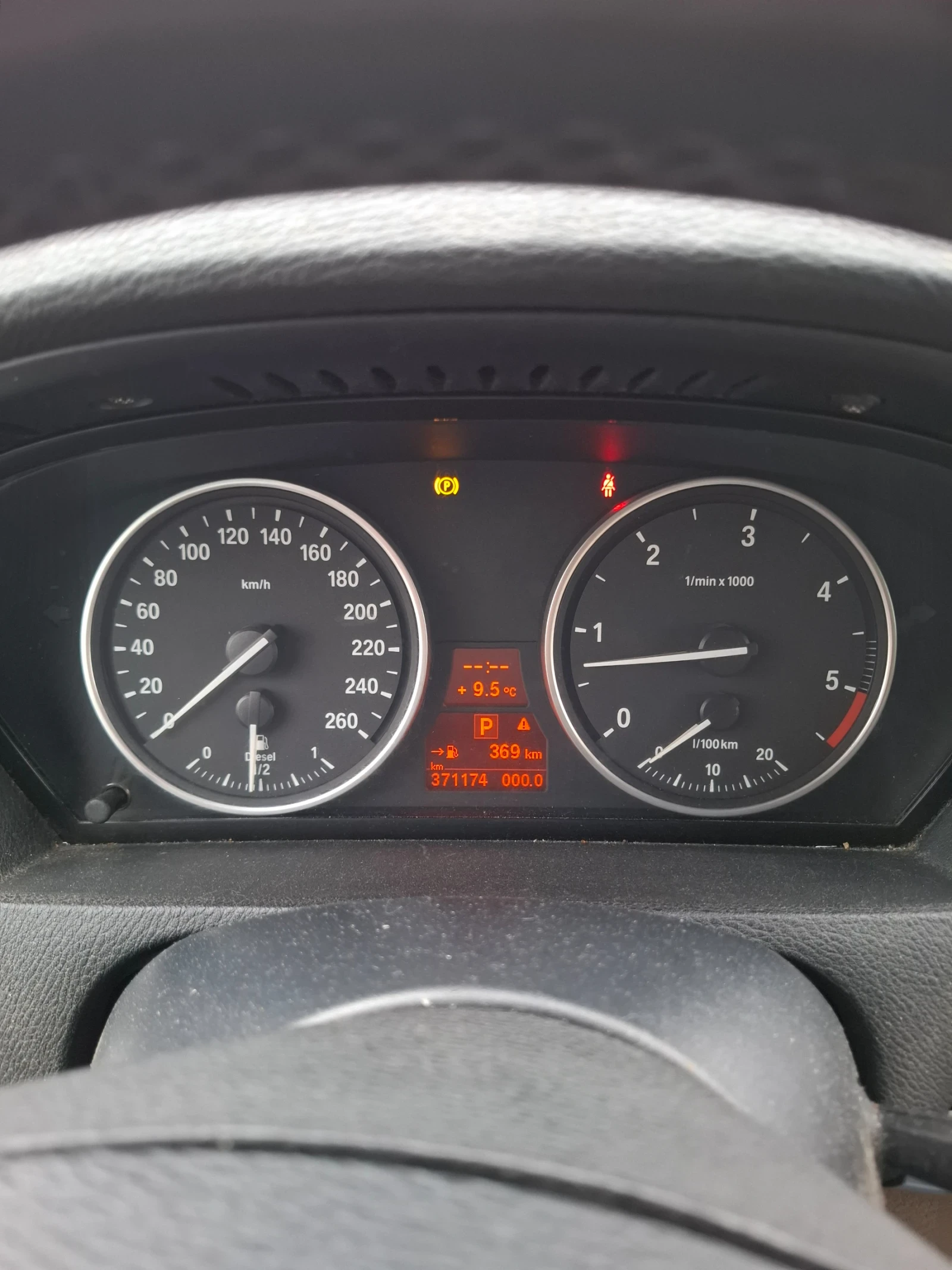 BMW X5 E70 - изображение 10