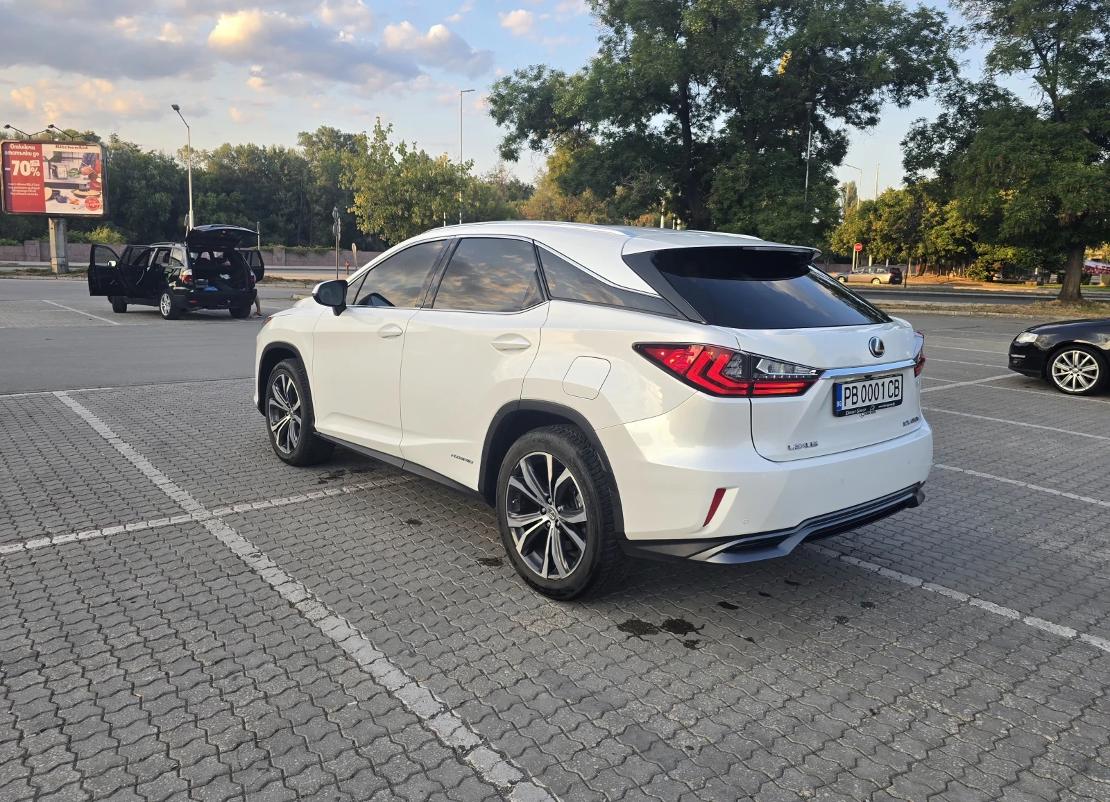 Lexus RX 450h ГАРАНЦИОННА/90000km/ FULL SERV/PANO/ЛИЗИНГ/ БАРТЕР - изображение 6