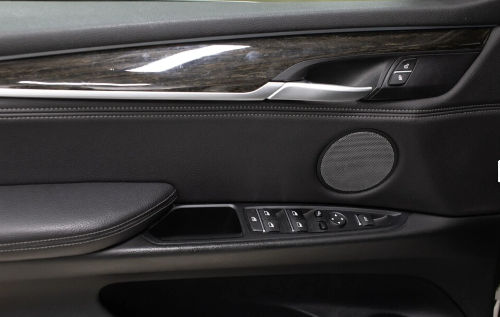 BMW X5 Xdrive 35i - изображение 8