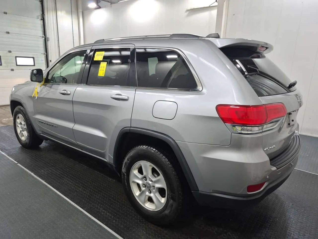 Jeep Grand cherokee * Laredo * ПАНО* ПОДГРЕВ* KEYLESS* , снимка 2 - Автомобили и джипове - 53715688