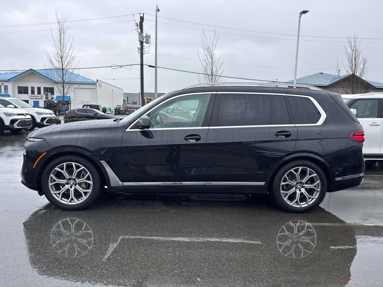 BMW X7 * xDrive40i * ДИСТРОНИК * 360 * МАСАЖИ * ПОДГРЕВИ, снимка 2 - Автомобили и джипове - 53879685