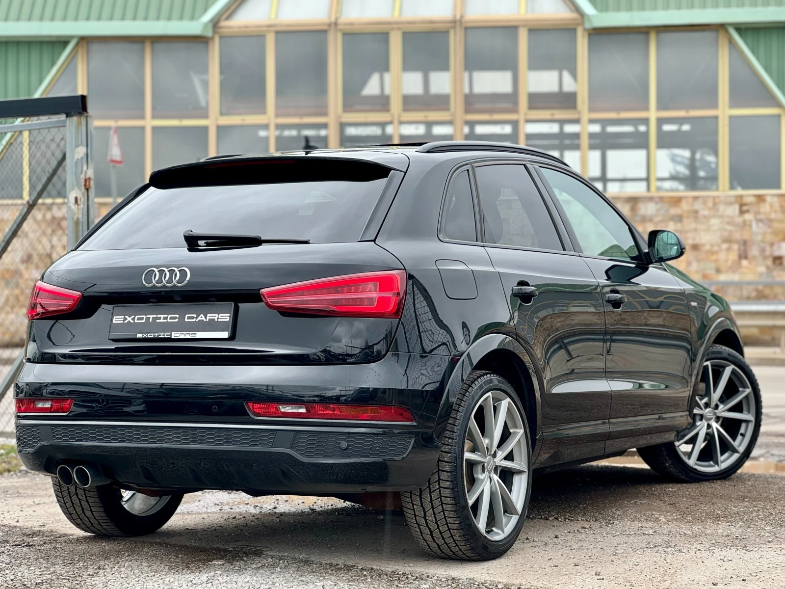 Audi Q3 2.0TDI ! S Line ! Quattro ! FaceLift !, снимка 4 - Автомобили и джипове - 54082409