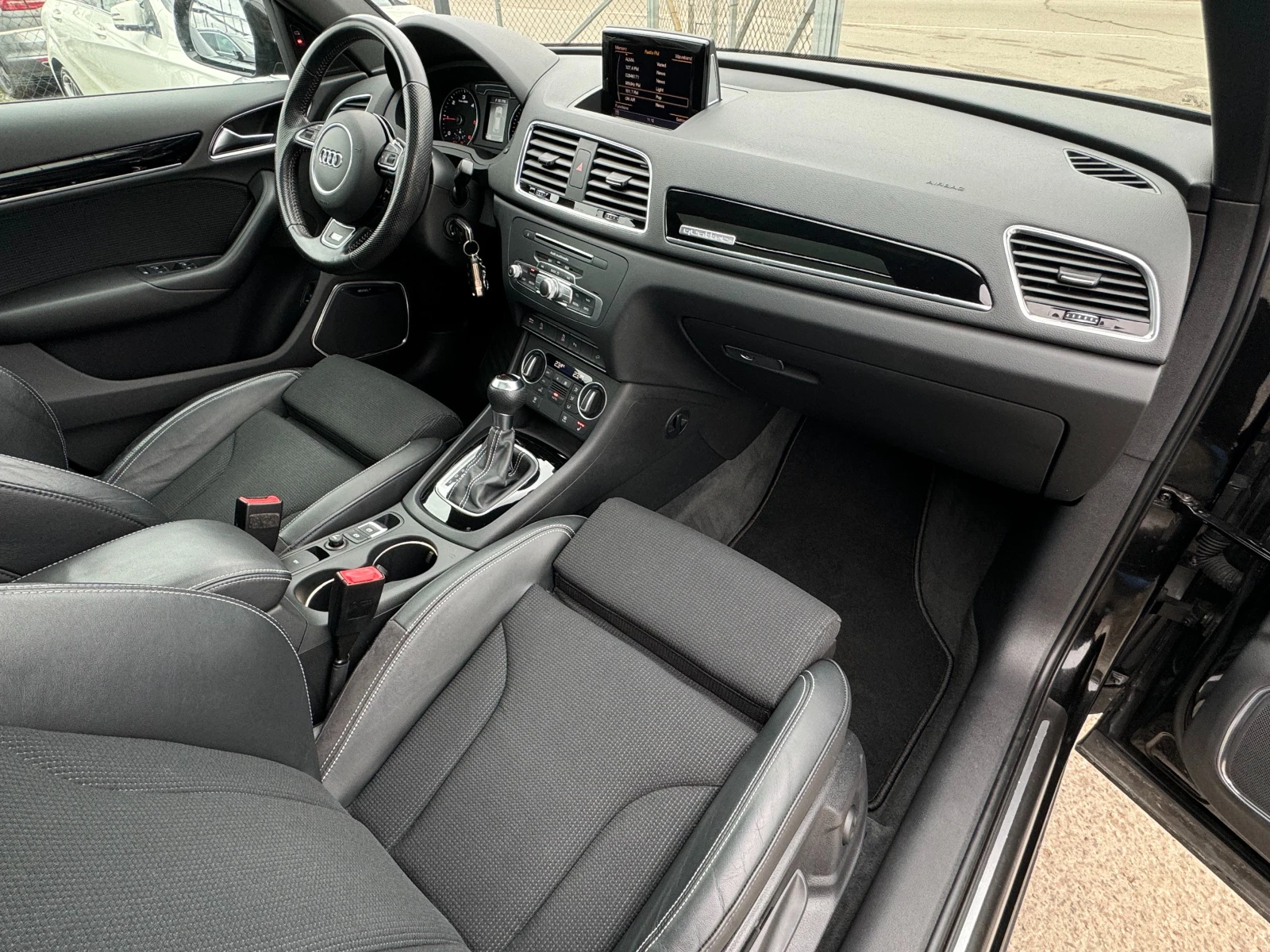 Audi Q3 2.0TDI ! S Line ! Quattro ! FaceLift !, снимка 11 - Автомобили и джипове - 54082409