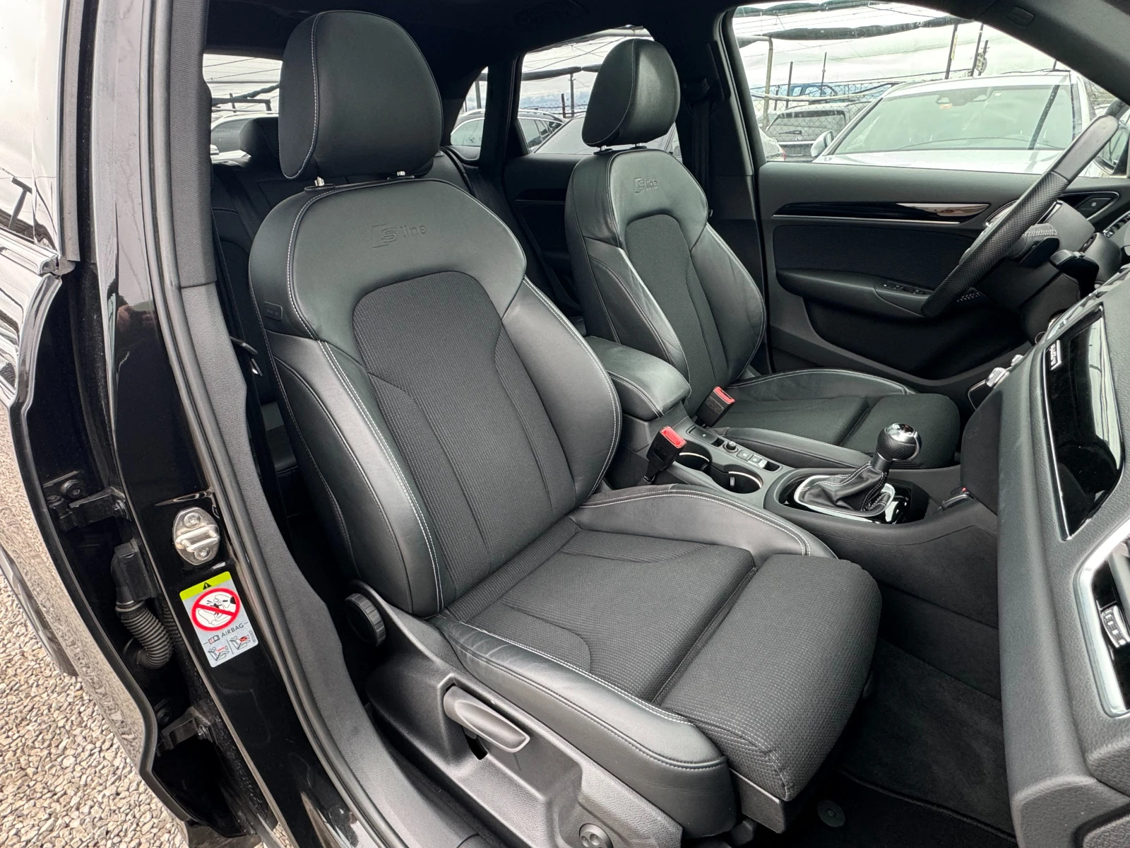 Audi Q3 2.0TDI ! S Line ! Quattro ! FaceLift !, снимка 10 - Автомобили и джипове - 54082409