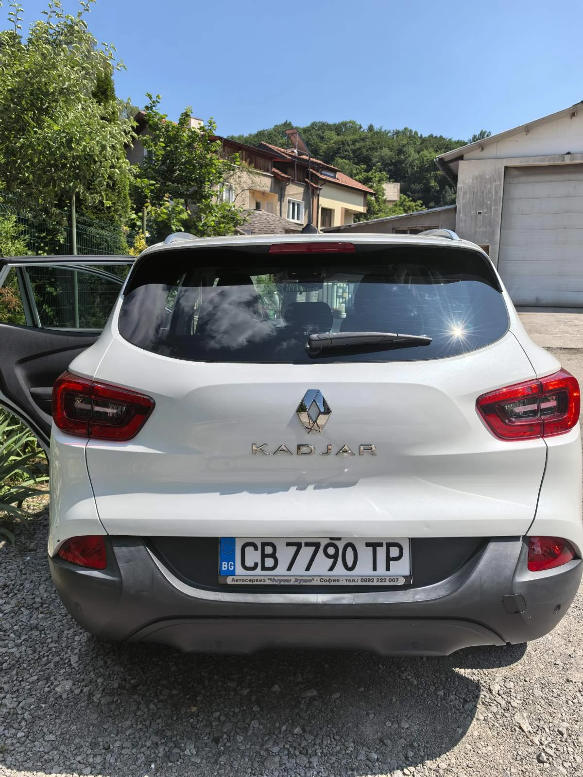 Renault Kadjar, снимка 5 - Автомобили и джипове - 54402672