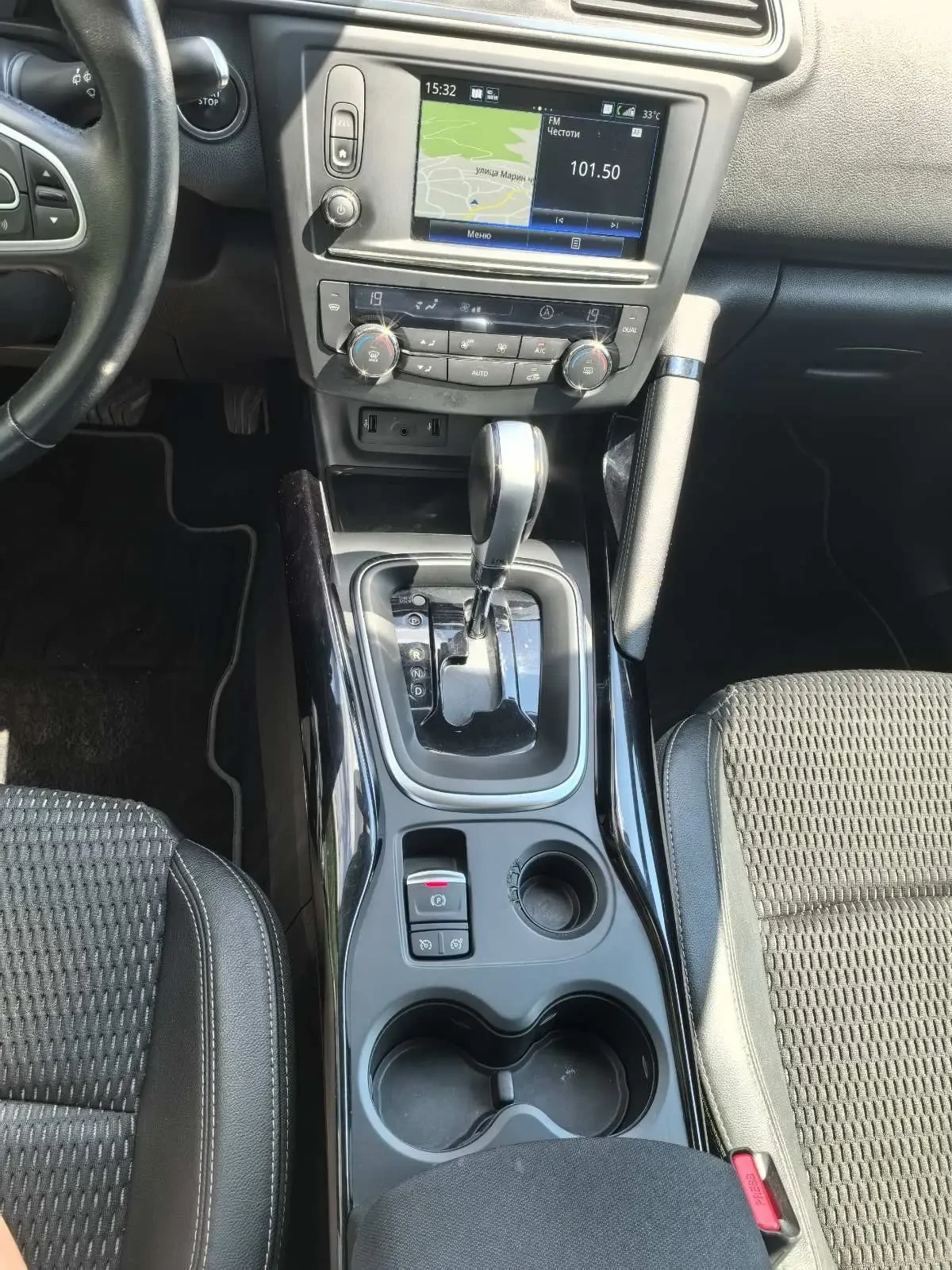 Renault Kadjar 1.2Т , Автоматик, снимка 13 - Автомобили и джипове - 54402672