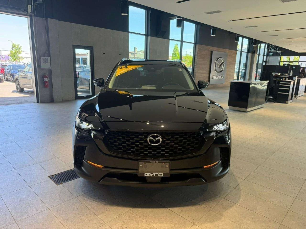 Mazda CX-50 GS-L | CARPLAY | ЕЛ САЛОН |  ЦЕНА ДО БГ, снимка 2 - Автомобили и джипове - 54971300