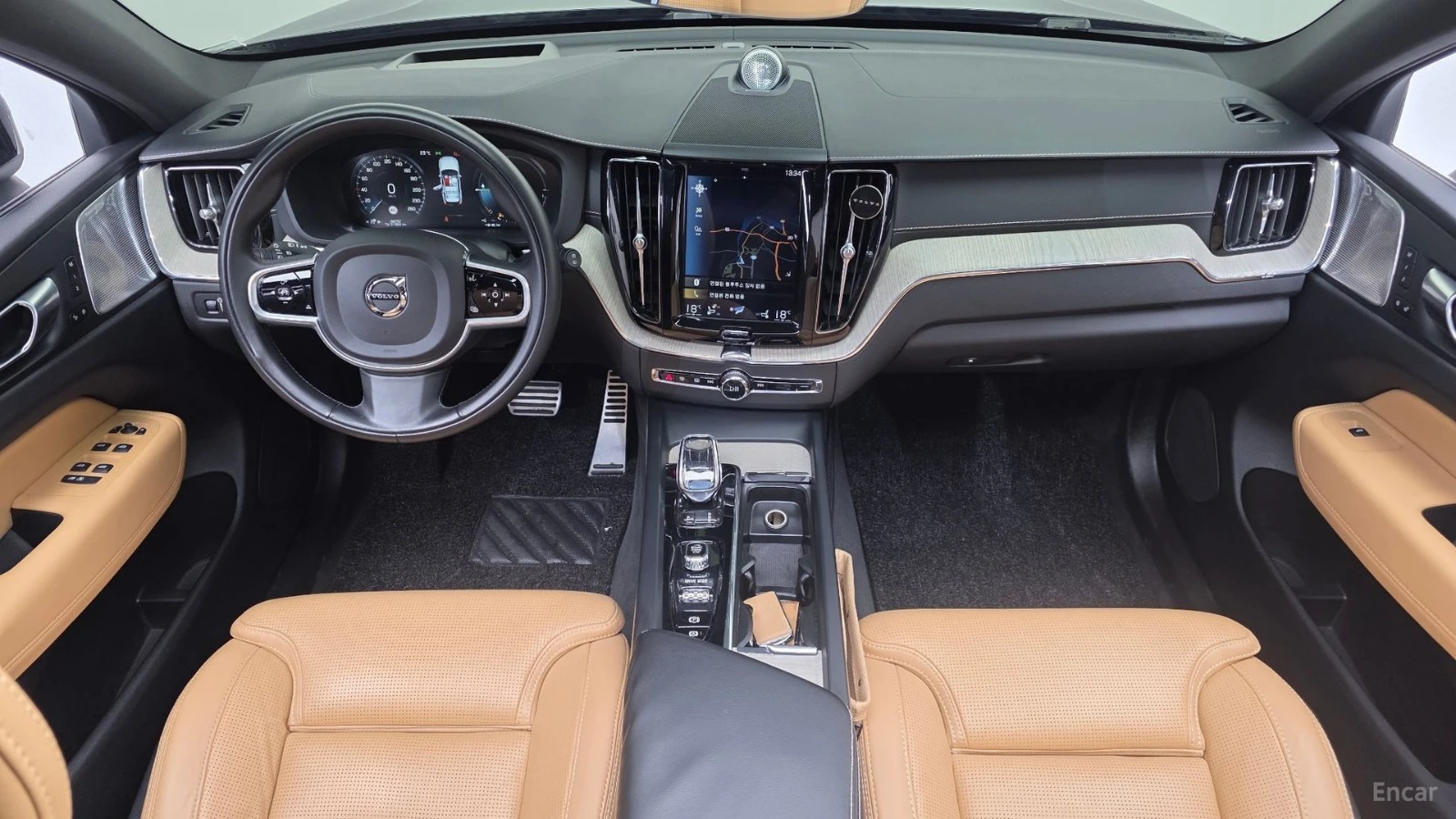 Volvo XC60 * ПАНО* KEYLESS* Camera* ПОДГРЕВ* , снимка 7 - Автомобили и джипове - 55573151