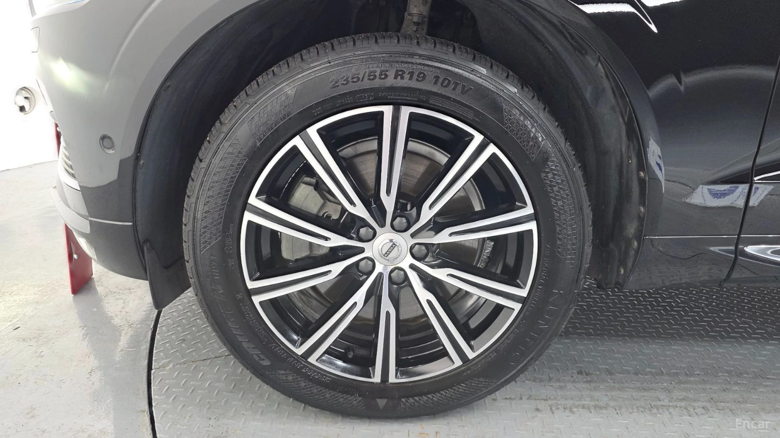 Volvo XC60 * ПАНО* KEYLESS* Camera* ПОДГРЕВ* , снимка 5 - Автомобили и джипове - 55573151
