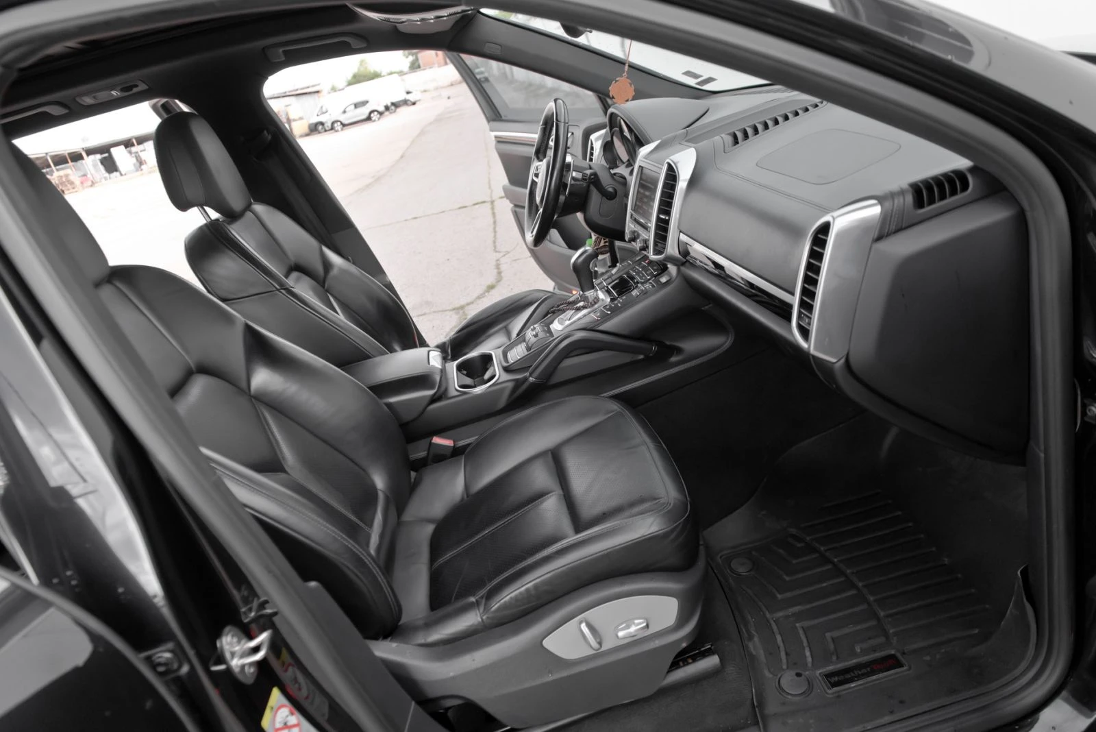 Porsche Cayenne S* 4.2TDI* FACE* LED MATRIX* PANO* CAMERA* ПОДГРЕВ, снимка 12 - Автомобили и джипове - 56165941