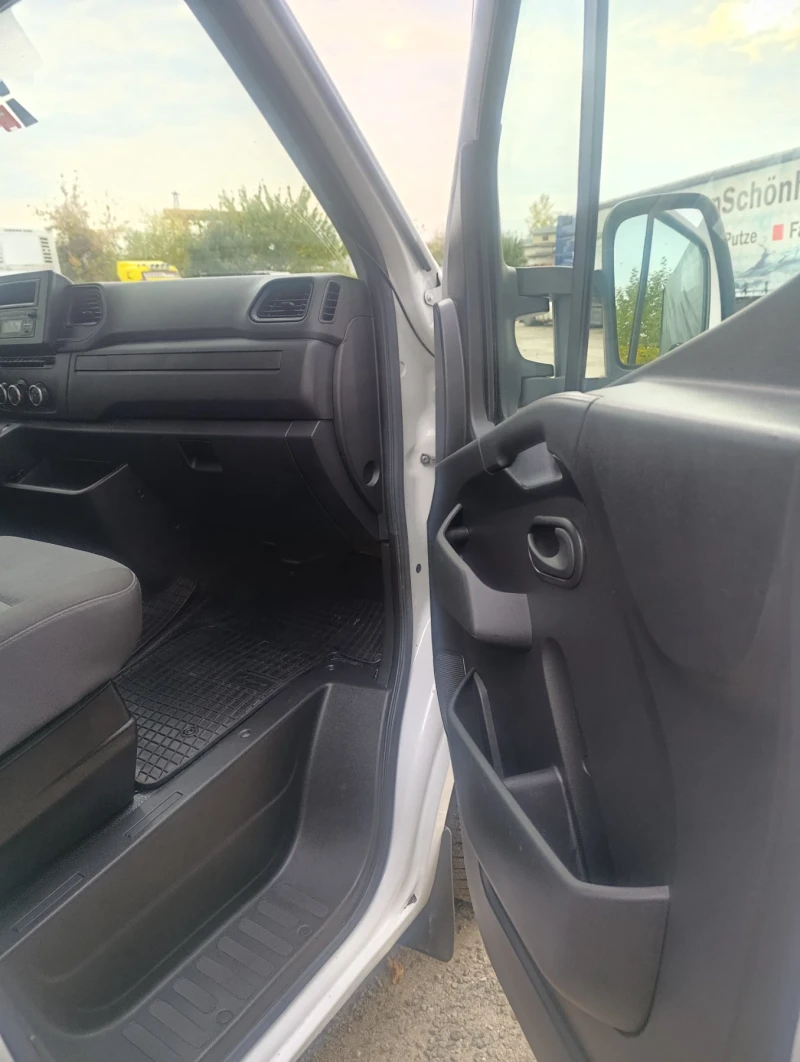 Renault Master 2.3 180, снимка 10 - Бусове и автобуси - 52142387