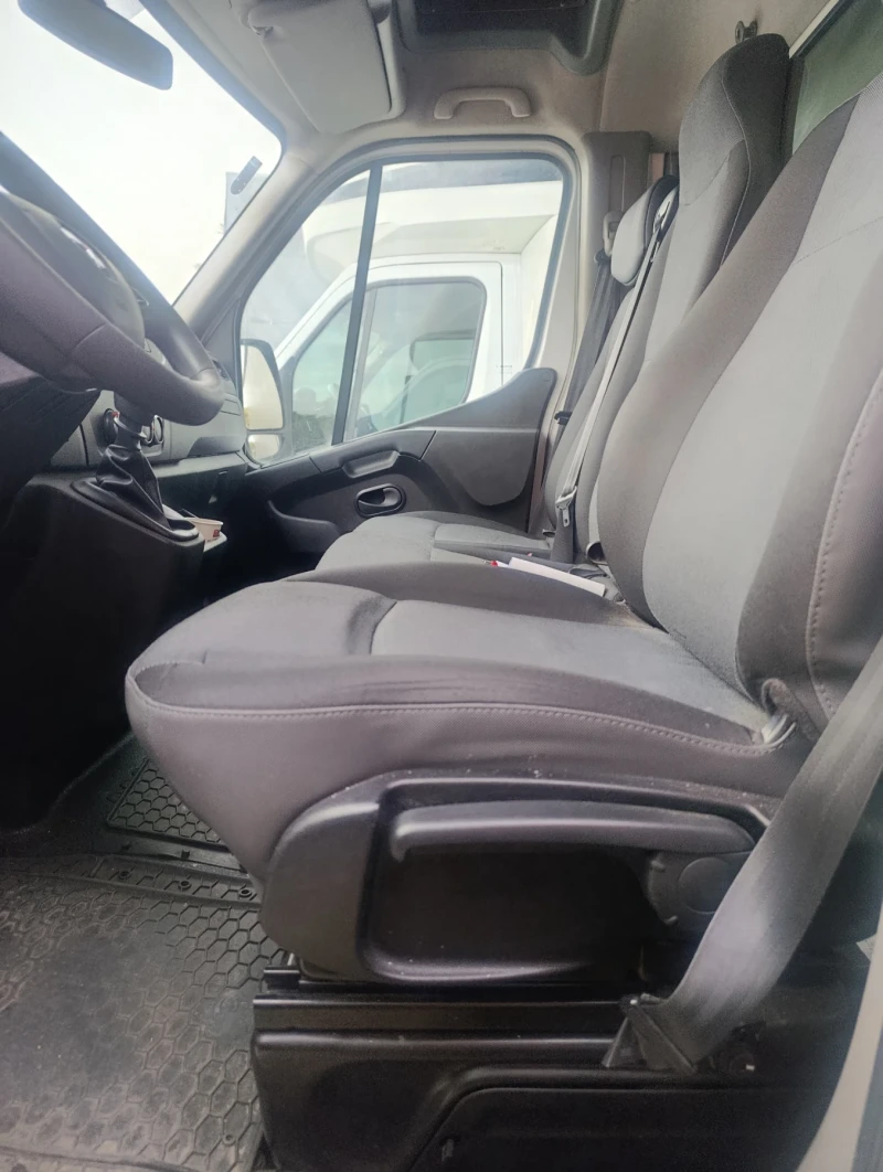 Renault Master 2.3 180, снимка 11 - Бусове и автобуси - 52142387