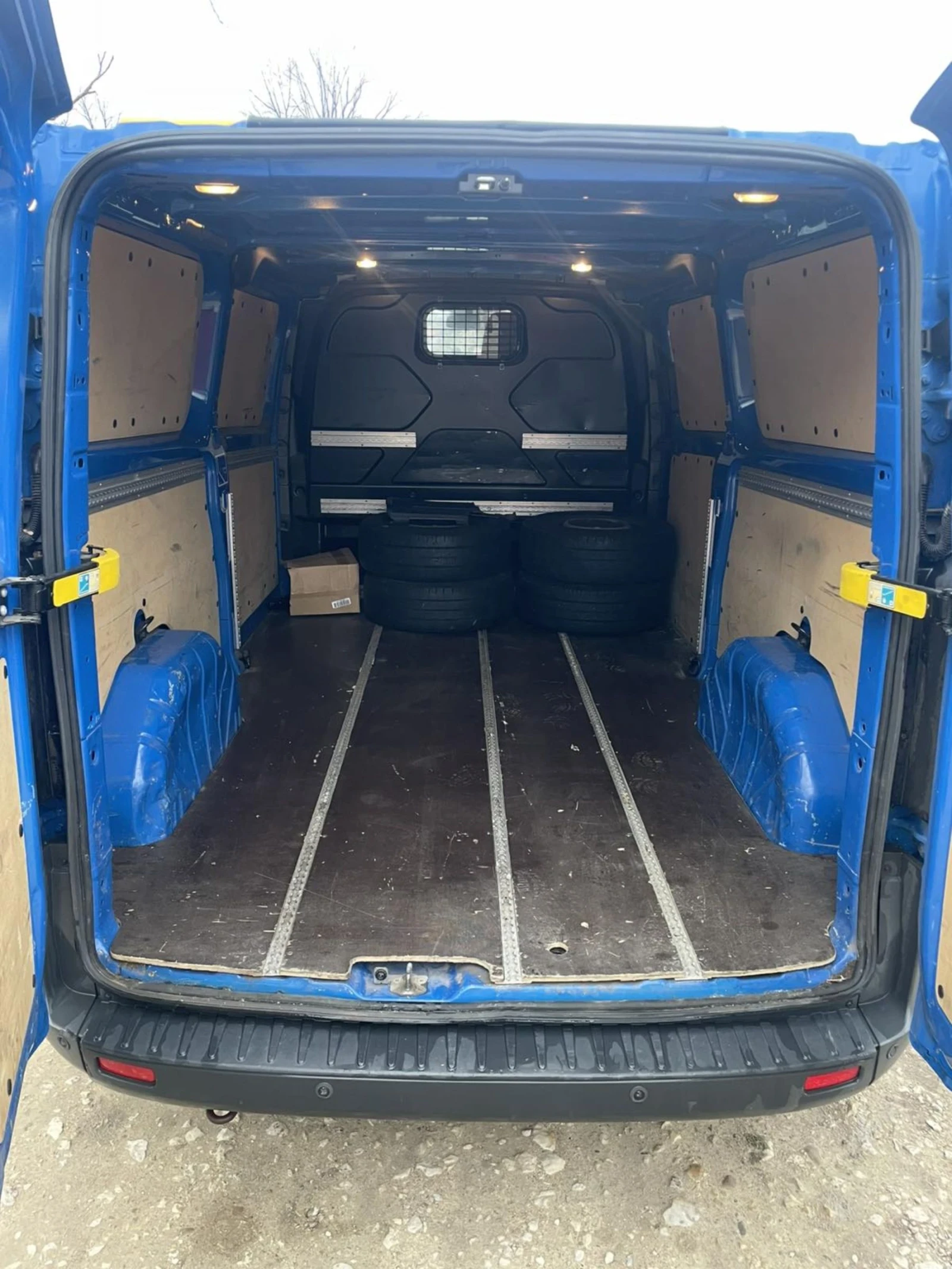 Ford Transit Custom 2. 0 - изображение 5