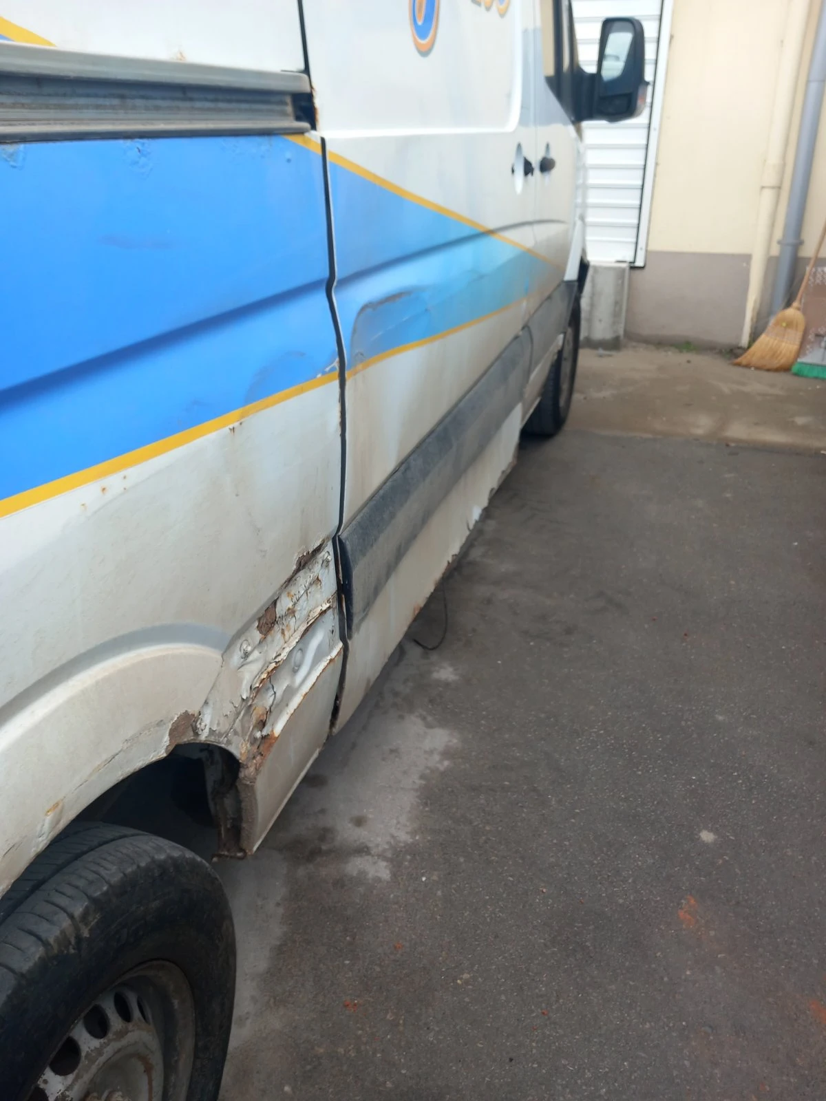 Mercedes-Benz Sprinter, снимка 6 - Бусове и автобуси - 53961118