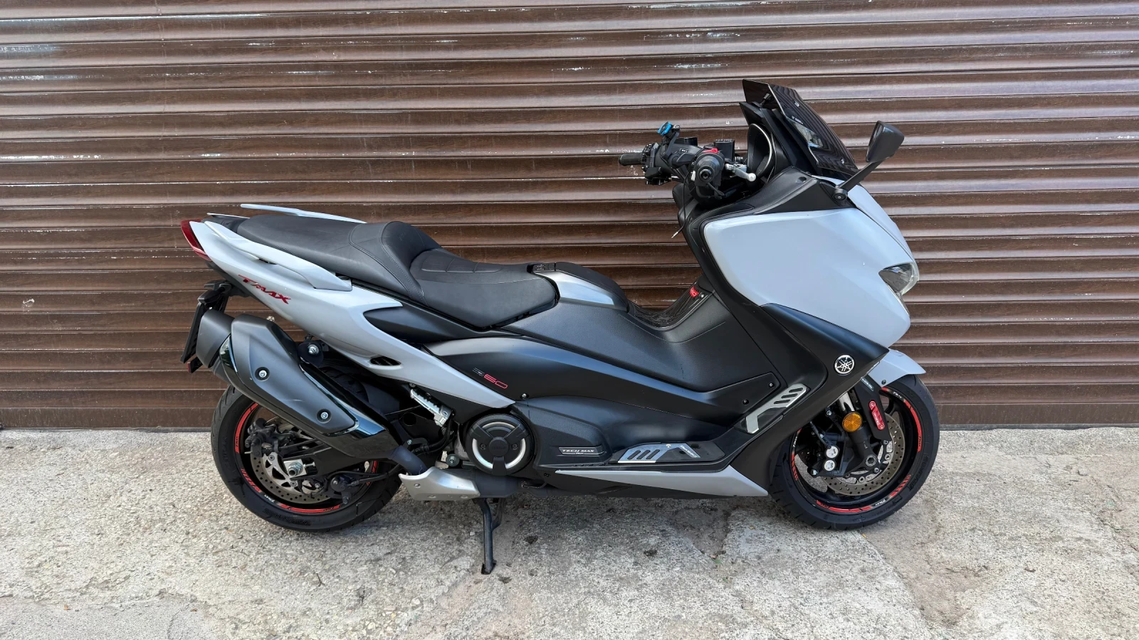 Yamaha T-max 560 Tech Max, снимка 2 - Мотоциклети и мототехника - 55267078
