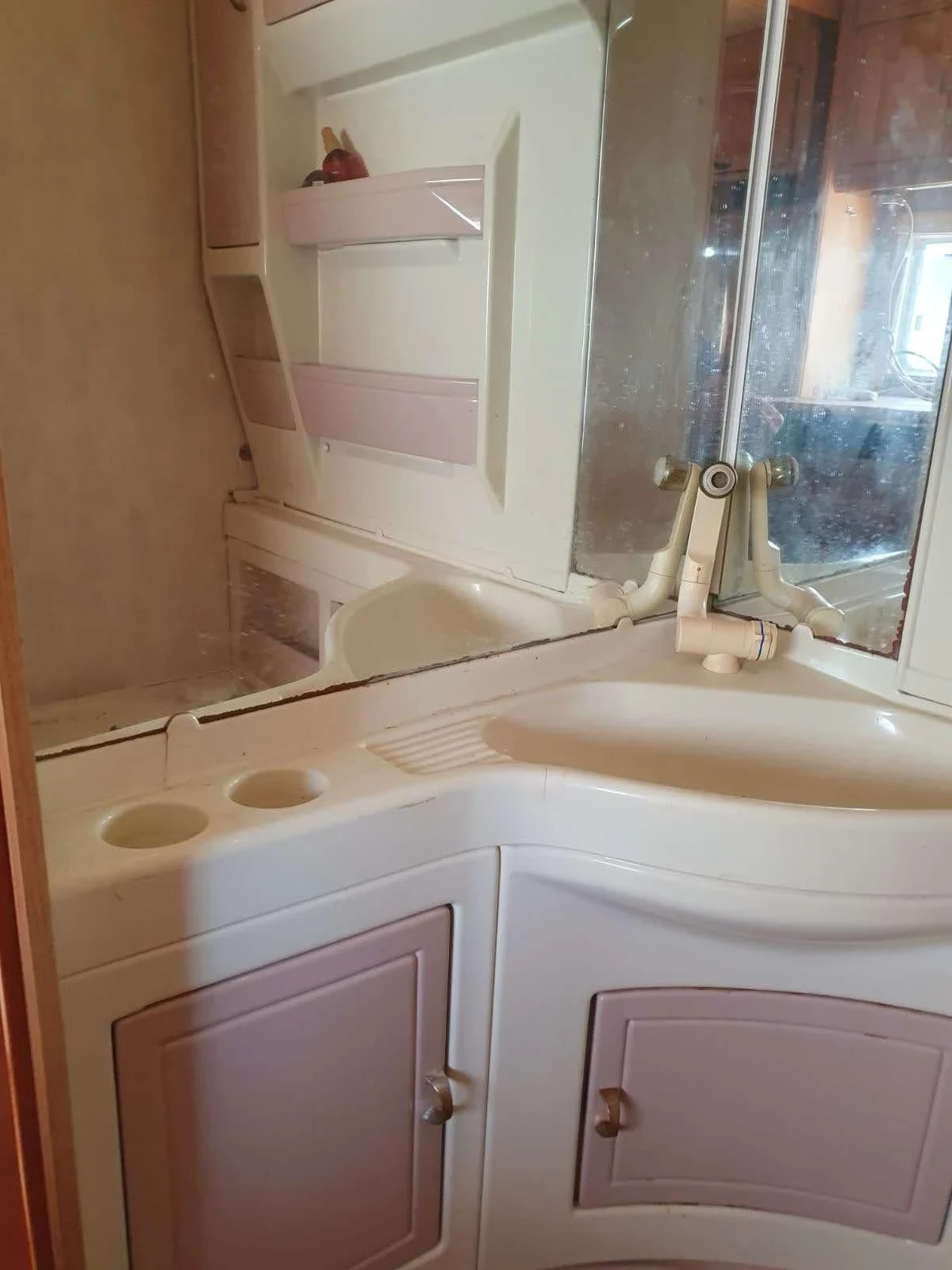 Каравана Tabbert Comtesse - изображение 7