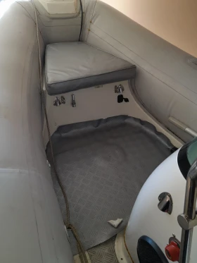 Надуваема лодка GRAND S470, снимка 12 - Воден транспорт - 52913720