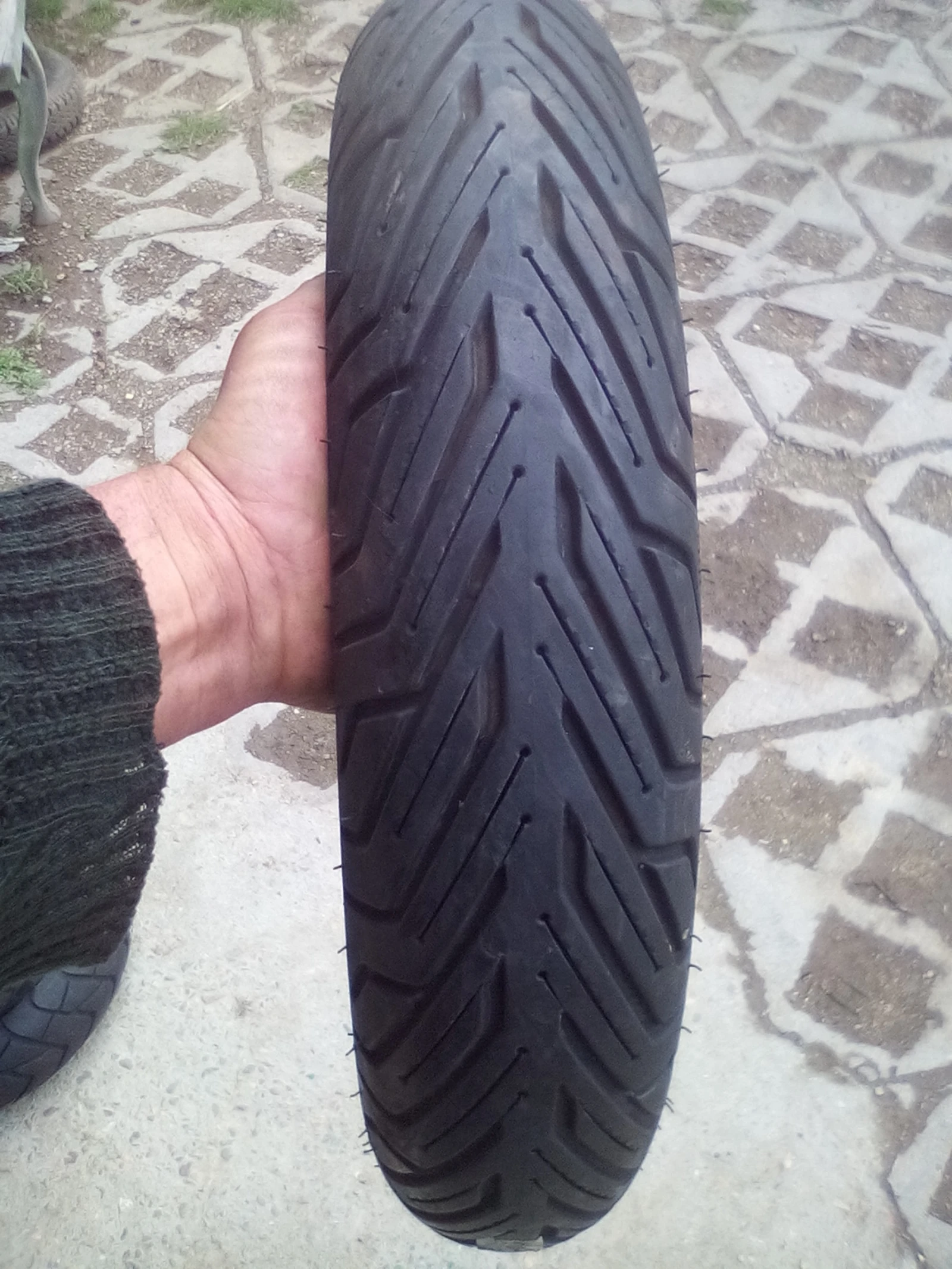  110/90 13 - | Mobile.bg   1