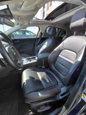 Jaguar XE 2.0 КОЖА ПАНОРАМА , снимка 13