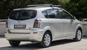 Toyota Corolla verso 2.2 D-4D, снимка 3