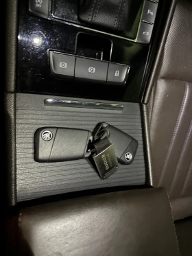 Skoda Superb 2.0TDI DSG 4x4 LAURIN&KLEMENT , снимка 12