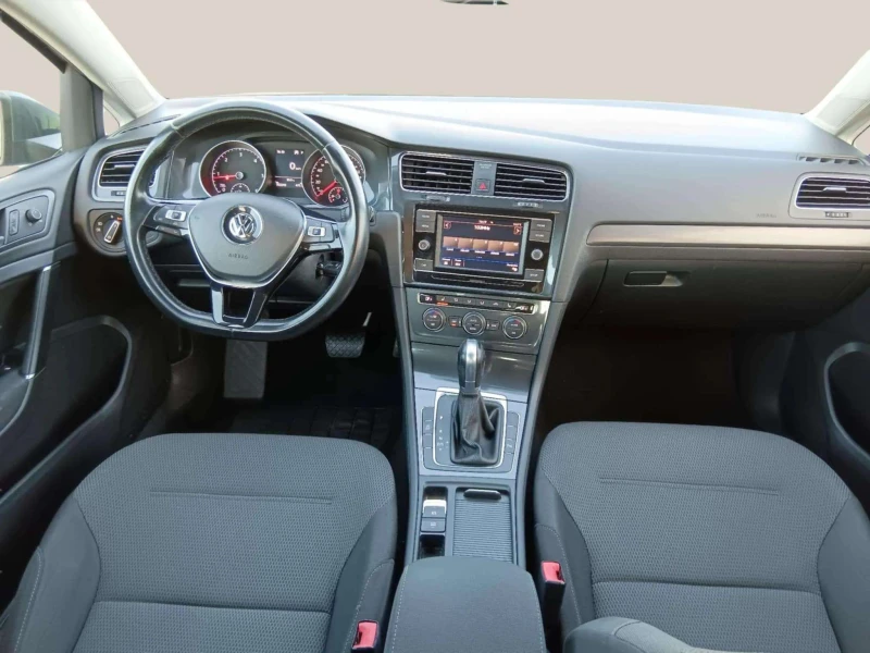 VW Golf 1.6, снимка 8 - Автомобили и джипове - 48125847