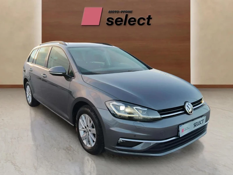 VW Golf 1.6, снимка 4 - Автомобили и джипове - 48125847