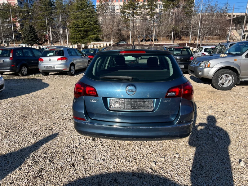 Opel Astra 1.7 CDTI Sport Tourer, снимка 4 - Автомобили и джипове - 48503759