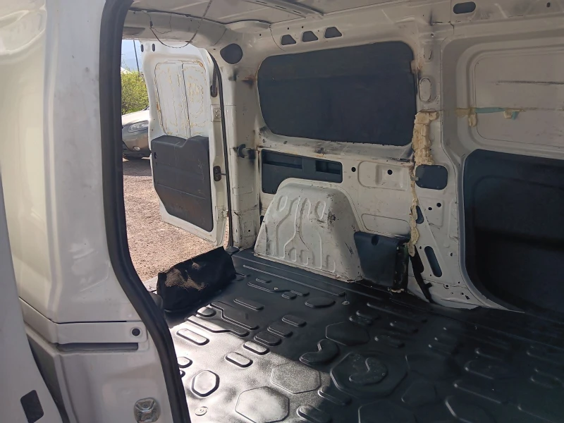 Fiat Doblo, снимка 15 - Автомобили и джипове - 52309680