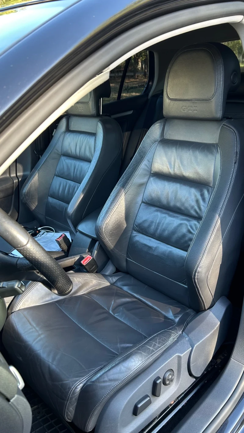 VW Golf, снимка 12 - Автомобили и джипове - 52367610