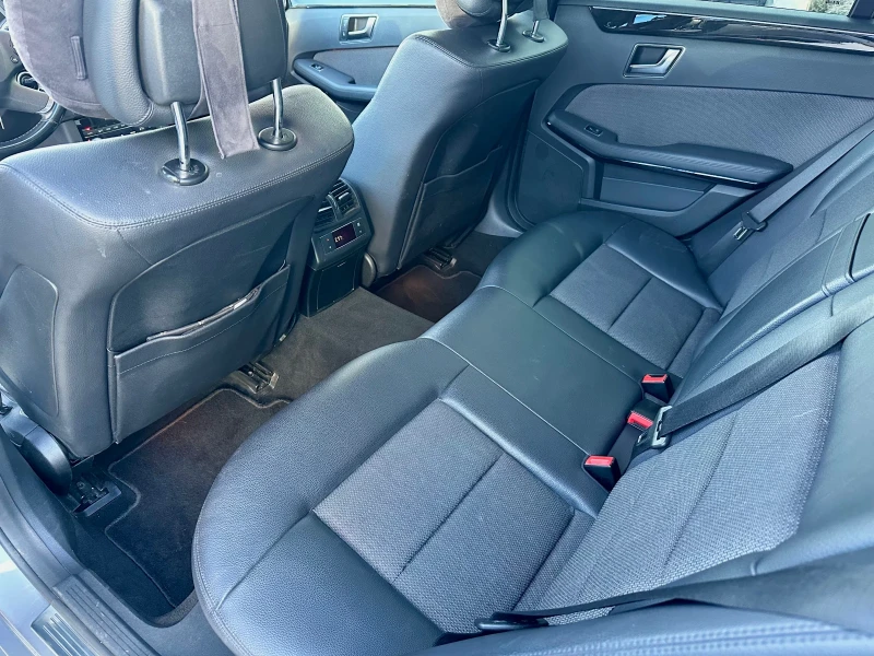 Mercedes-Benz E 250 4matic 7G-TRONIC CarPlay/Android auto , снимка 13 - Автомобили и джипове - 52530510