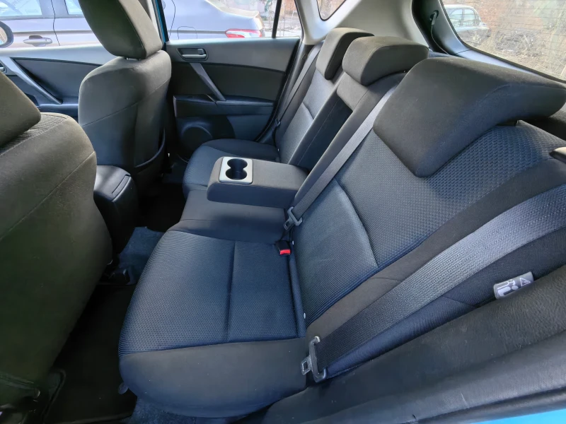 Mazda 3 2.0 бензин 151 кс , 6 скорости , Евро 5 , Отлична , снимка 17 - Автомобили и джипове - 52924531
