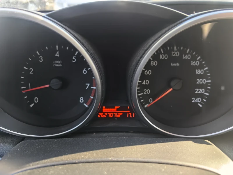 Mazda 3 2.0 бензин 151 кс , 6 скорости , Евро 5 , Отлична , снимка 7 - Автомобили и джипове - 52924531