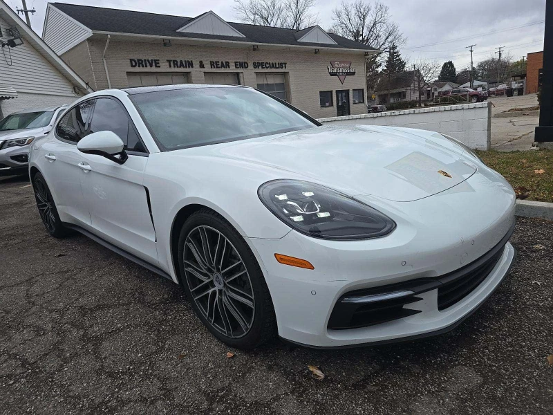 Porsche Panamera 4 2018* MATRIX* PDK* LANE ASSIST* HI FI* KEYLESS* , снимка 2 - Автомобили и джипове - 53058413