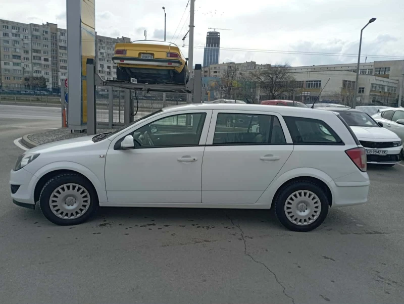 Opel Astra 1.6, снимка 3 - Автомобили и джипове - 53508986