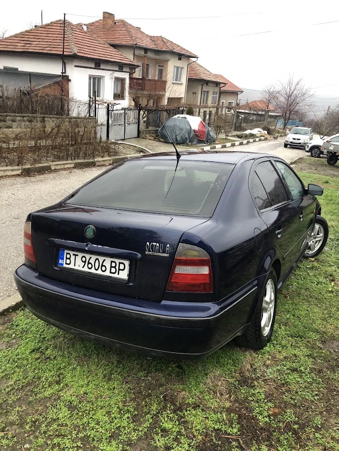 Skoda Octavia gas klima, снимка 6 - Автомобили и джипове - 48425749