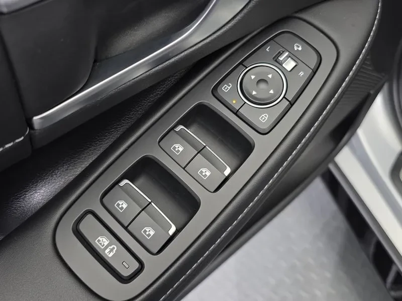 Hyundai Sonata 2.0 Lpg Premium, снимка 13 - Автомобили и джипове - 55896261