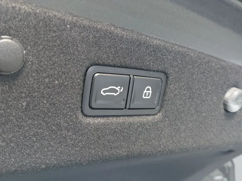 Kia K8 Signature* �������* ���������* ����� | Mobile.bg � ����������� 17