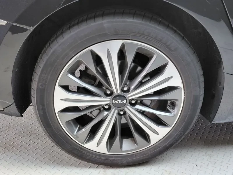 Kia K8 Signature* �������* ���������* ����� | Mobile.bg � ����������� 5