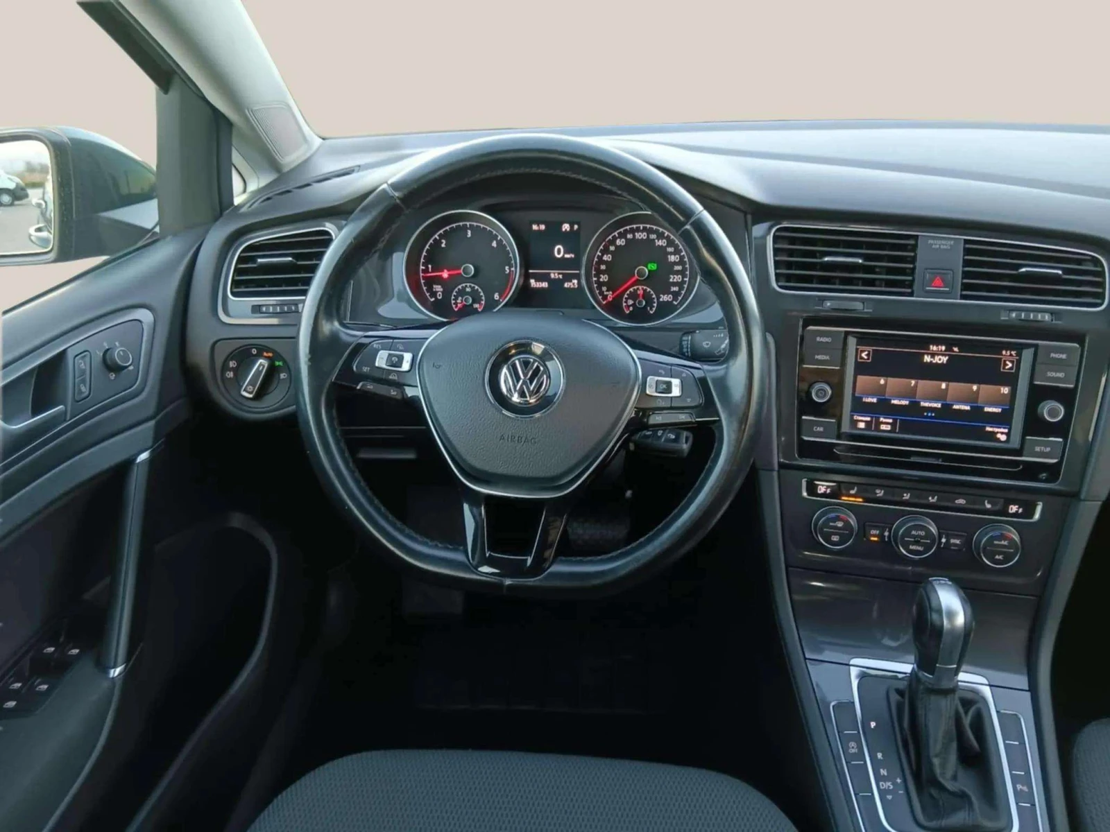 VW Golf 1.6 - изображение 7