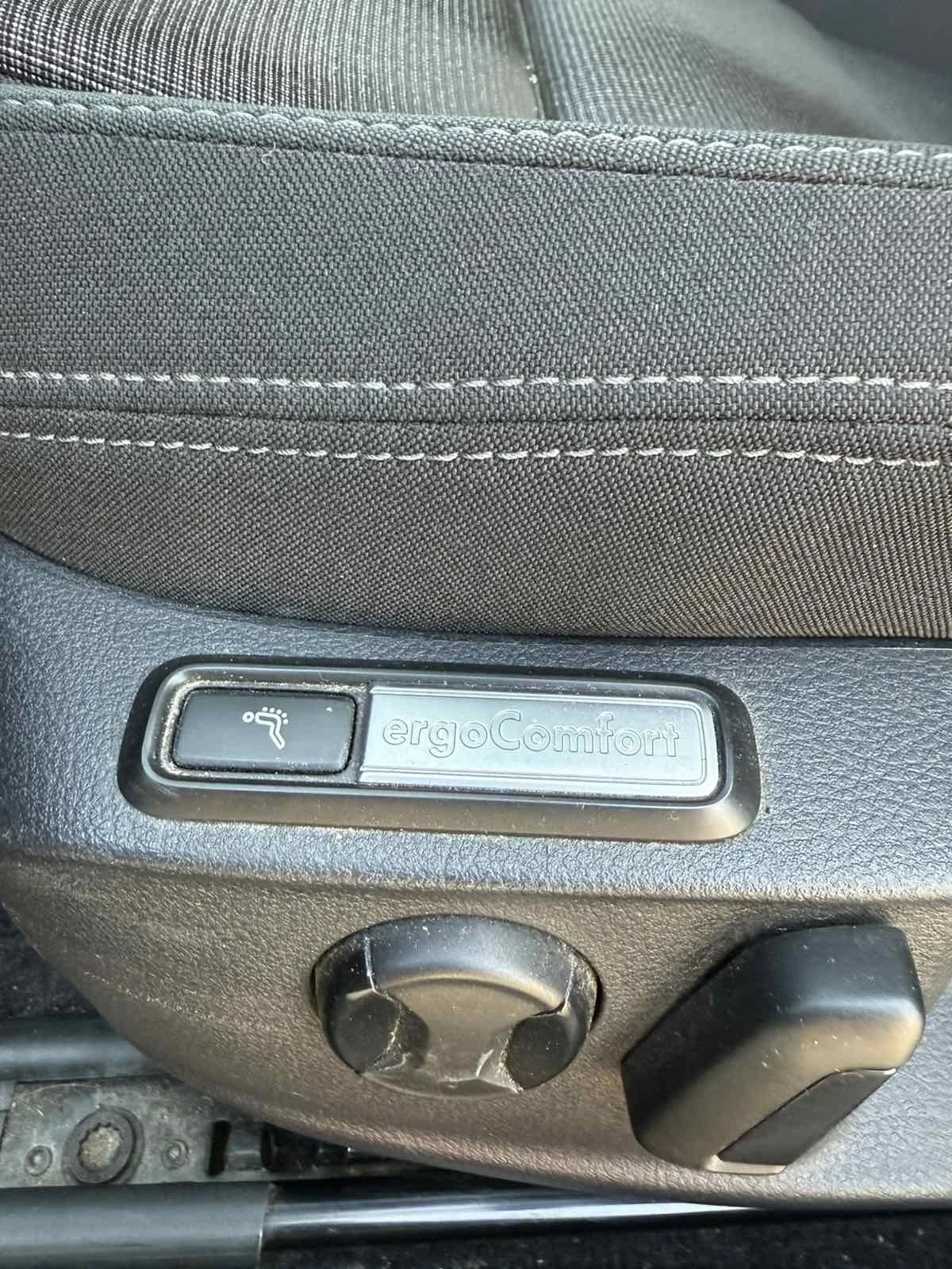 VW Passat B8, 2.0 TDI, 150 КС, ФУЛ ЛЕД, НАВИ, МАСАЖ, ДИСТРОН - изображение 10