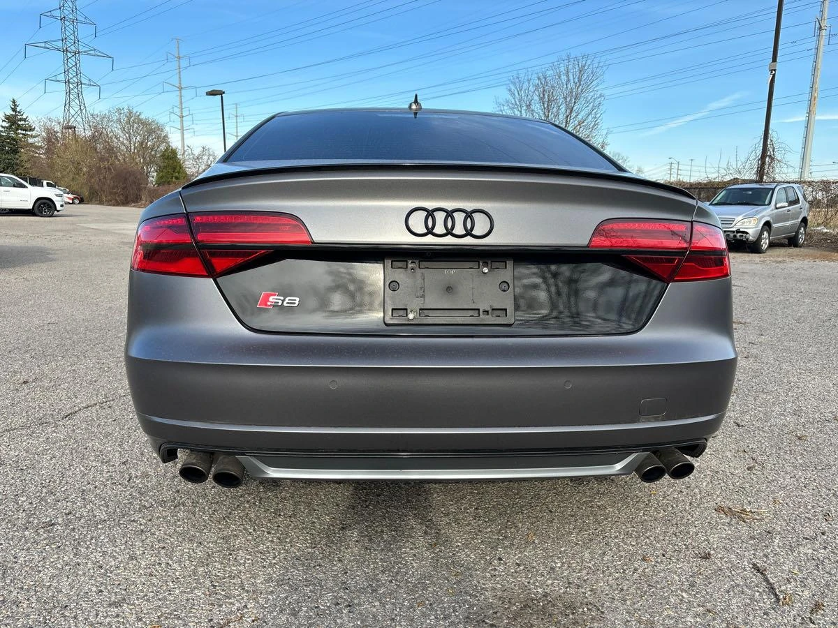 Audi S8 PLUS CARFAX АВТО КРЕДИТ  - изображение 4